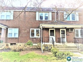 featured image of 703 Spring St