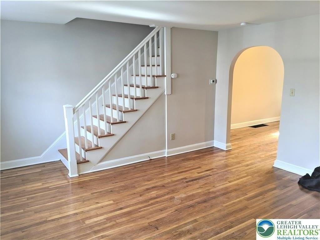 703 Spring St - Photo 4 of 17