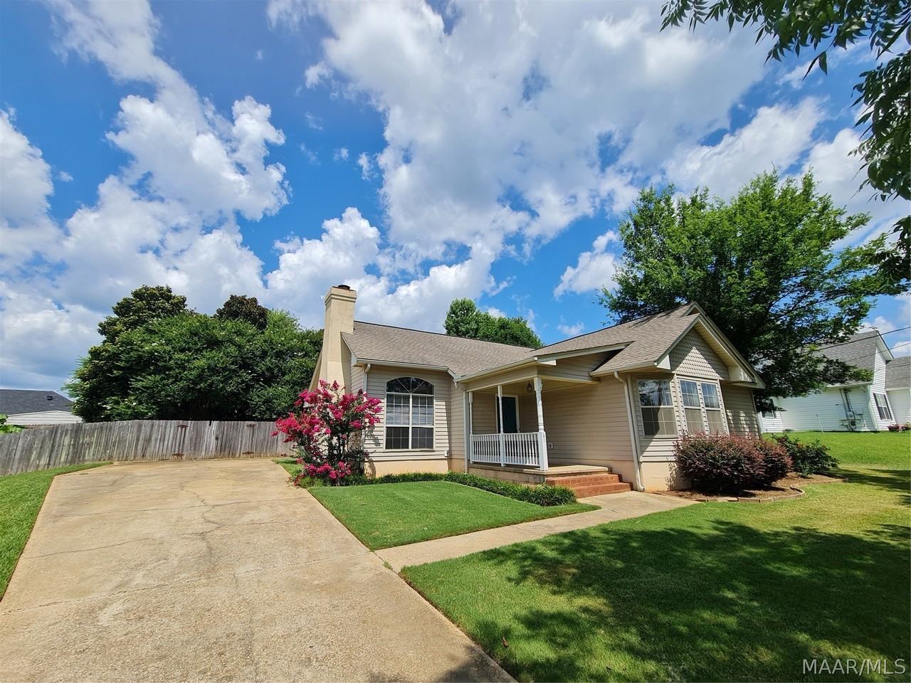 61 Old Orchard Rd - Photo 3 of 41
