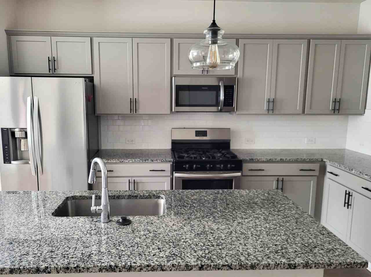 861 S Franklin St #1 - Photo 4 of 32