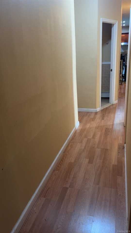 191 Graham Pl - Photo 7 of 13