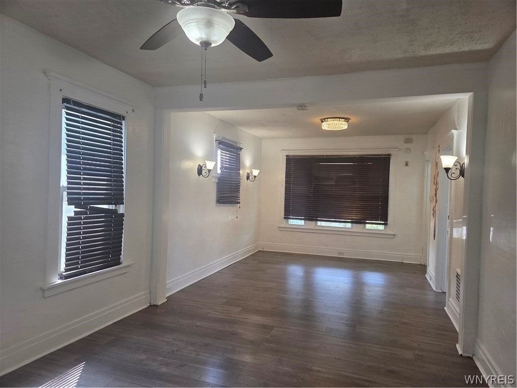 191 Schuele Ave - Photo 4 of 10