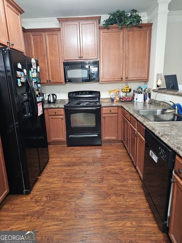 3399 Pennington Dr - Photo 5 of 11