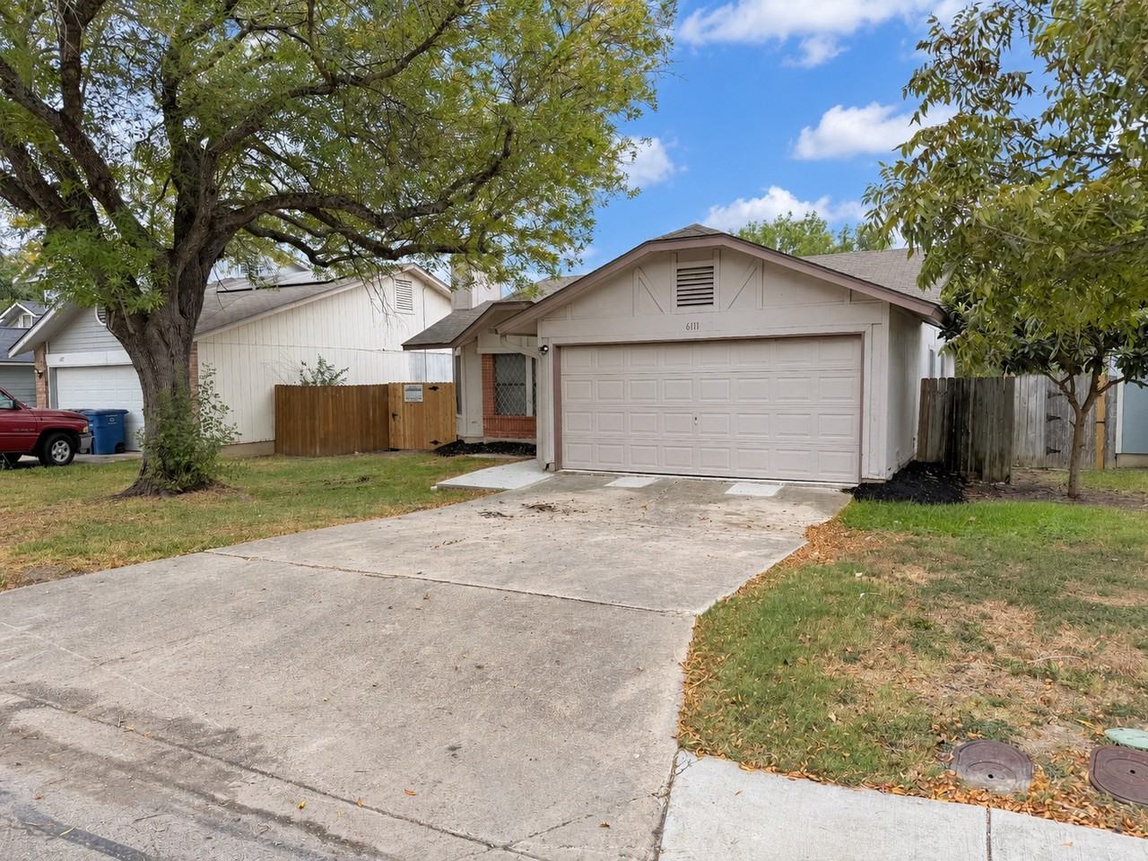 6111 Feather Nest Ln - Photo 2 of 20