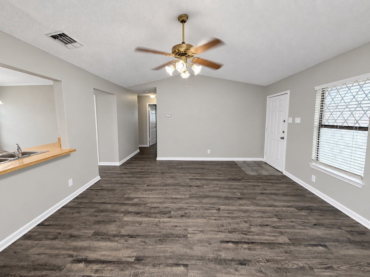 6111 Feather Nest Ln - Photo 7 of 20