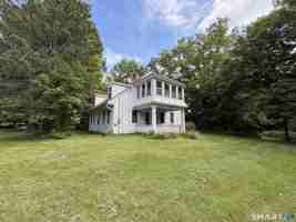 featured image of 684 Field St