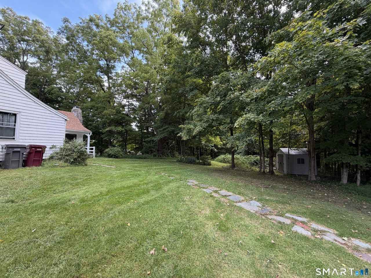 684 Field St - Photo 3 of 28