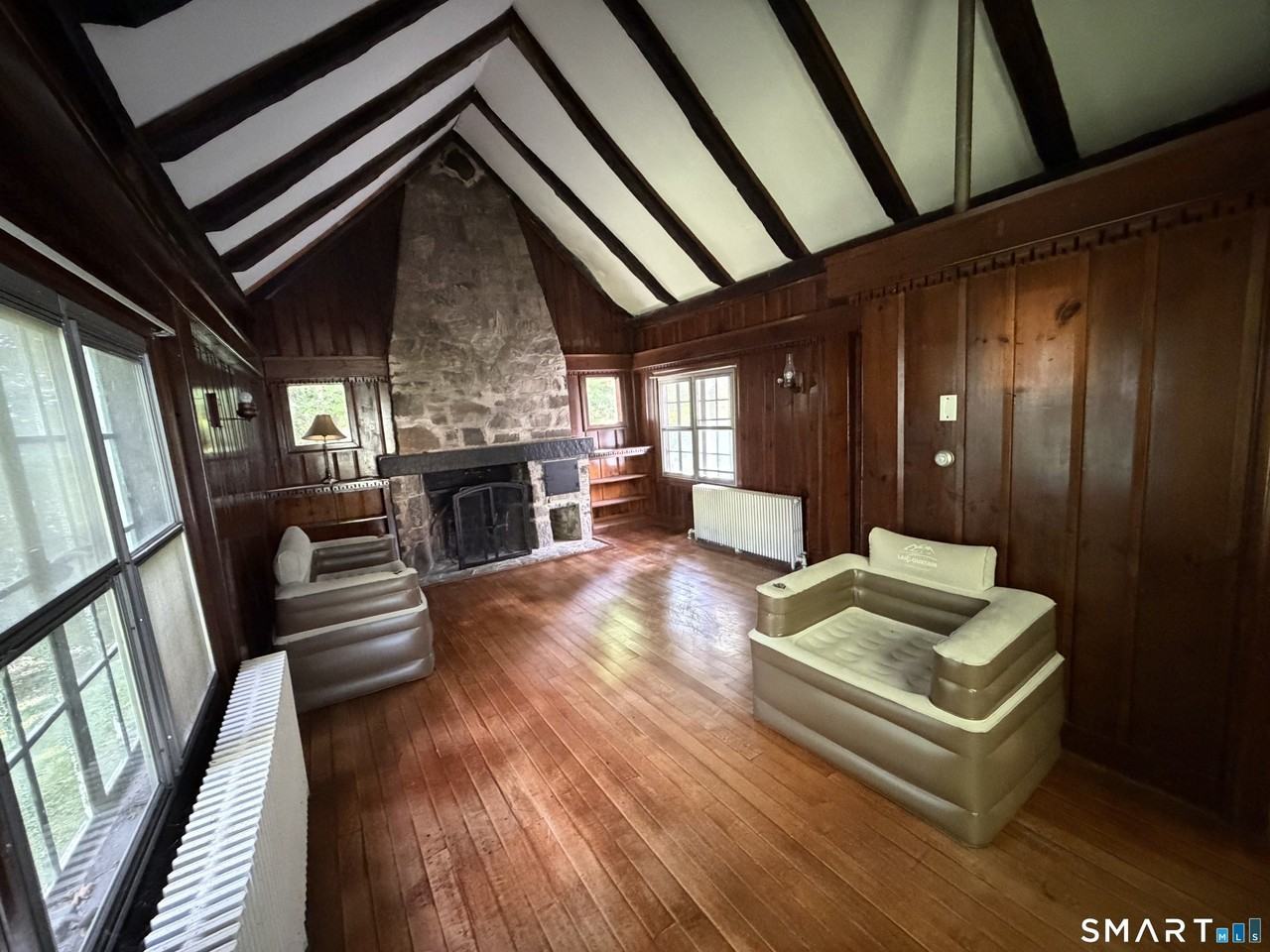 684 Field St - Photo 7 of 28