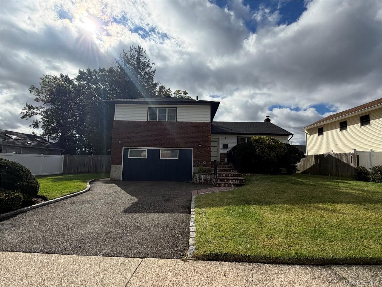 4 Evelyn Rd