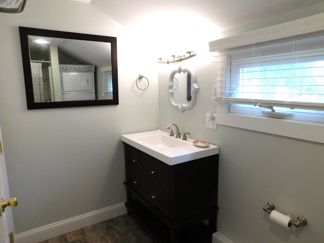 112 Thatcher Rd - Photo 5 of 6