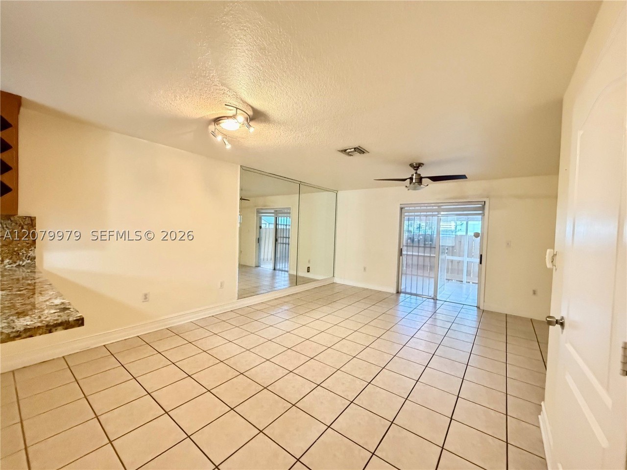 7980 Nw 10th St #38I - Photo 7 of 19