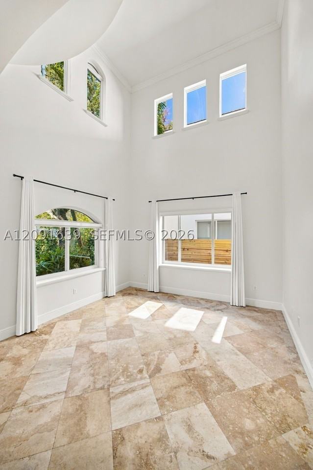 1650 Micanopy Ave - Photo 7 of 37