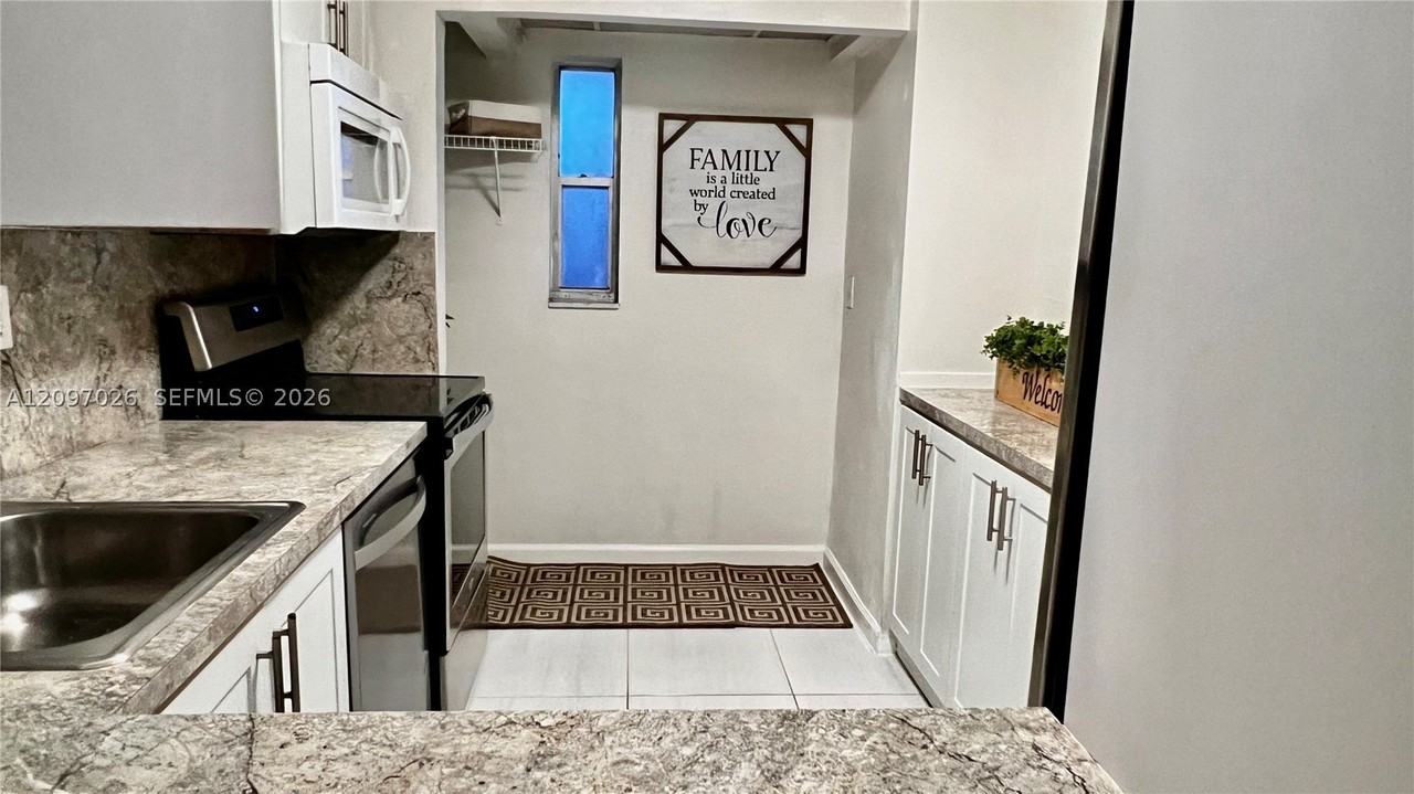 8060 Fairview Dr #101 - Photo 2 of 29