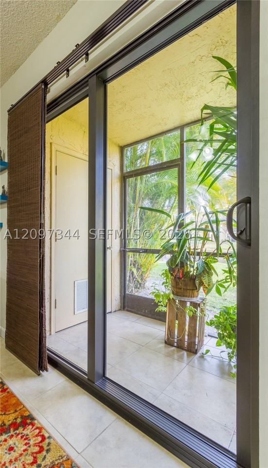 125 Nw 93rd Ave #125 - Photo 7 of 25