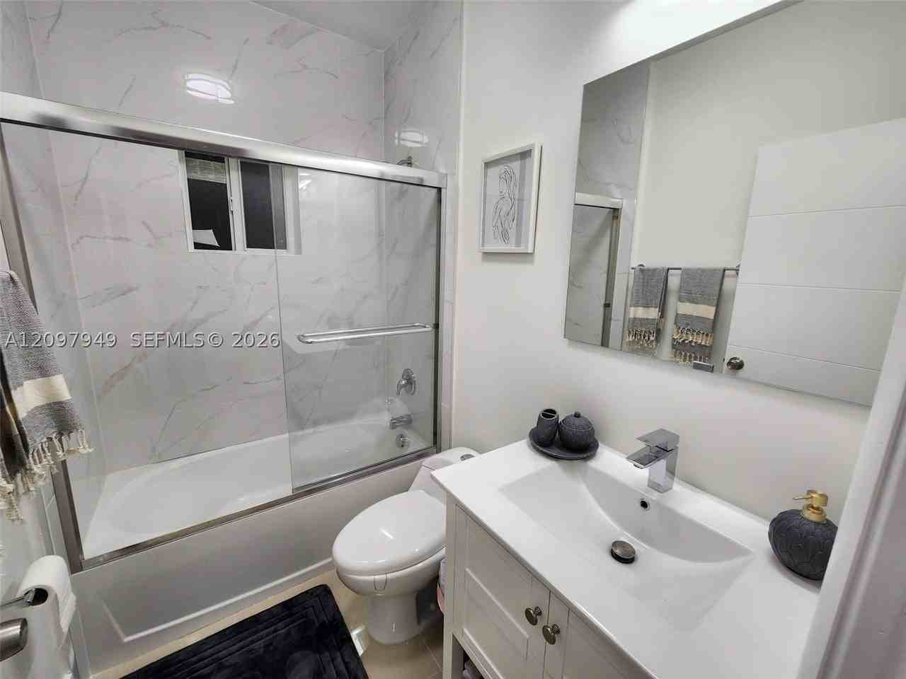 1426 Nw 74th St #0 - Photo 3 of 19
