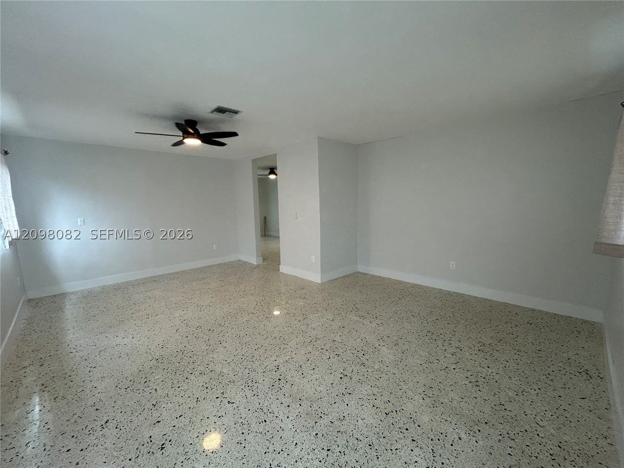 3521 Sw 3rd St #3523 - Photo 5 of 20