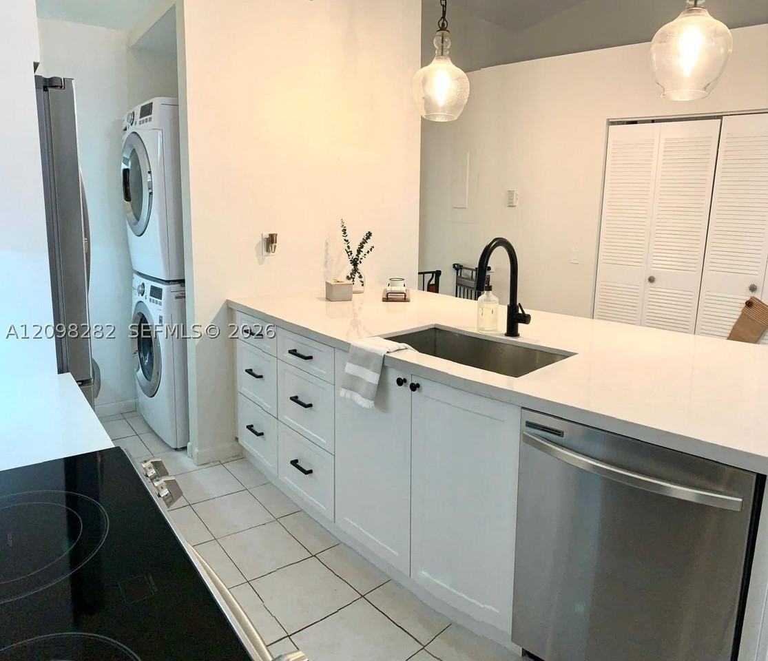 14821 Sw 125th Pl - Photo 7 of 19