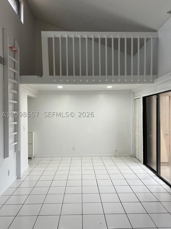 8102 Sw 20th Ct - Photo 3 of 39