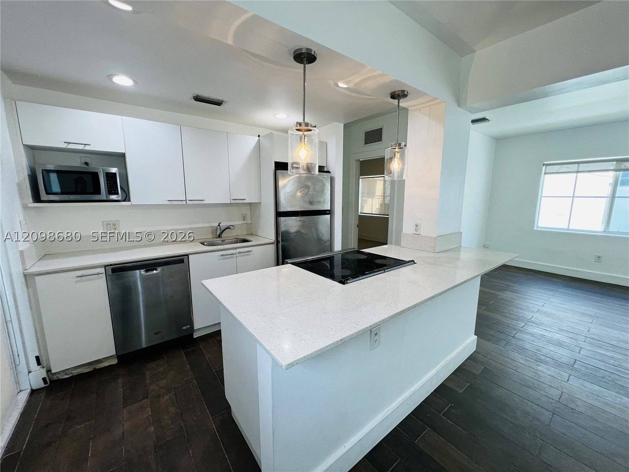 1001 Bay Dr #945 - Photo 4 of 16