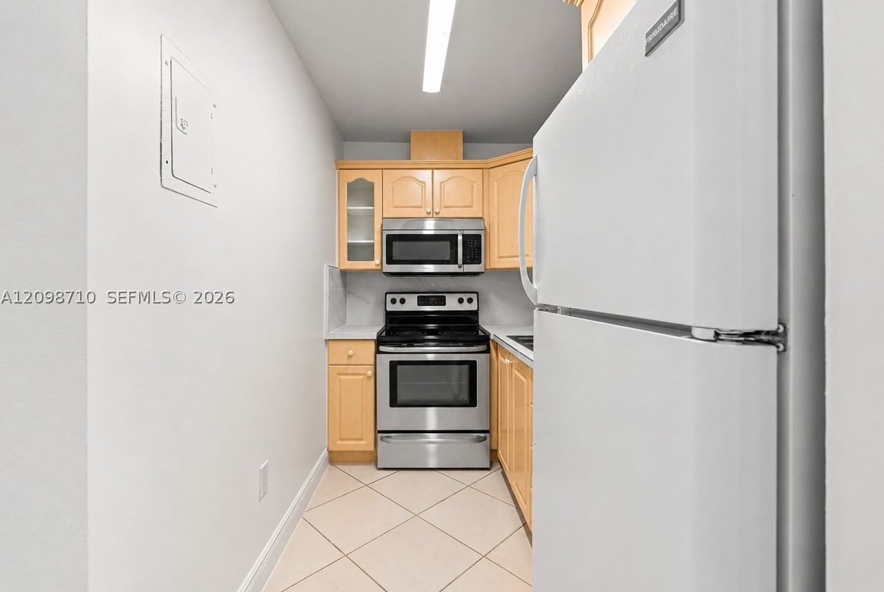 4715 Nw 7th St #104-2 - Photo 7 of 22