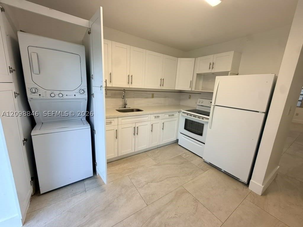11320 Peachtree Dr #11320 - Photo 3 of 9