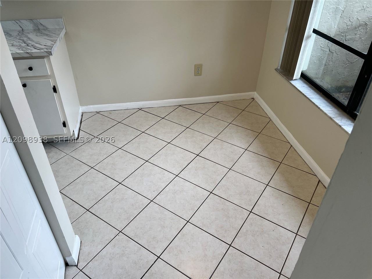 1272 Sandpiper Blvd - Photo 6 of 50