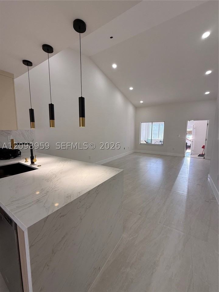 8397 Sw 147th Pl #8397 - Photo 6 of 50