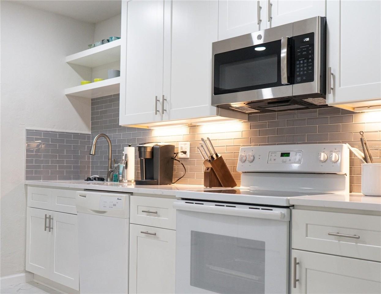 2545 Browning St - Photo 2 of 50