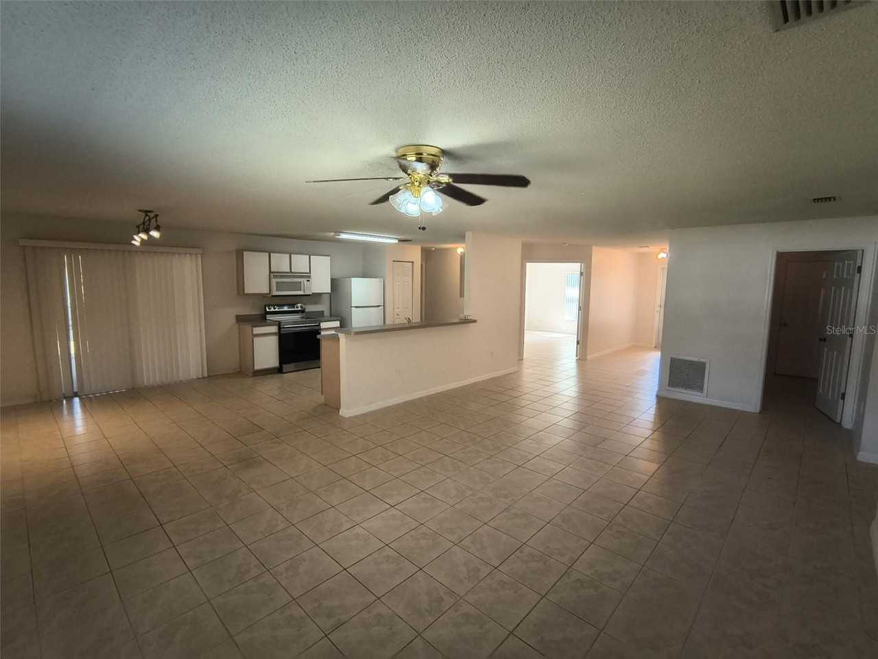 5 Post Oak Ln - Photo 2 of 15