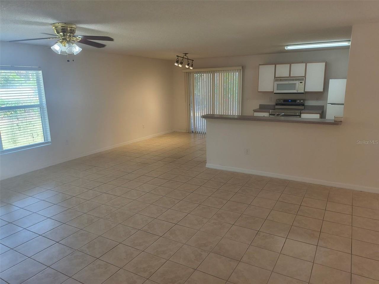 5 Post Oak Ln - Photo 3 of 15