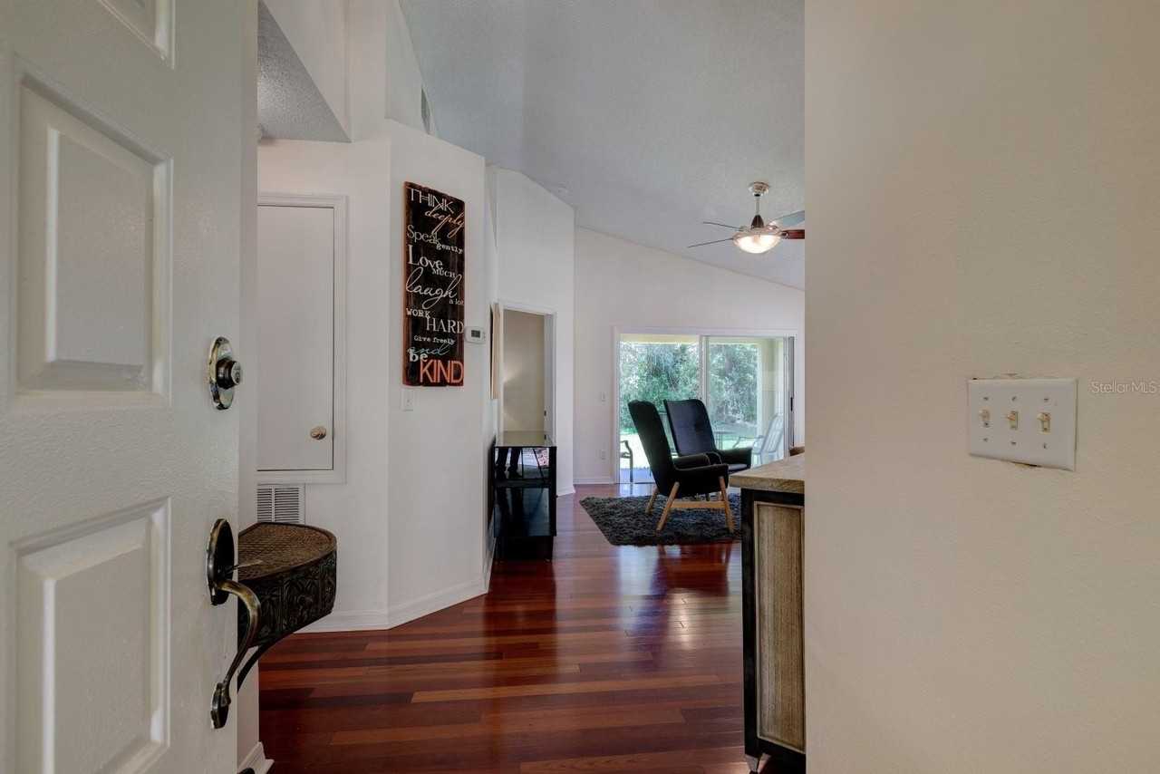 3005 Andover Ct - Photo 4 of 29