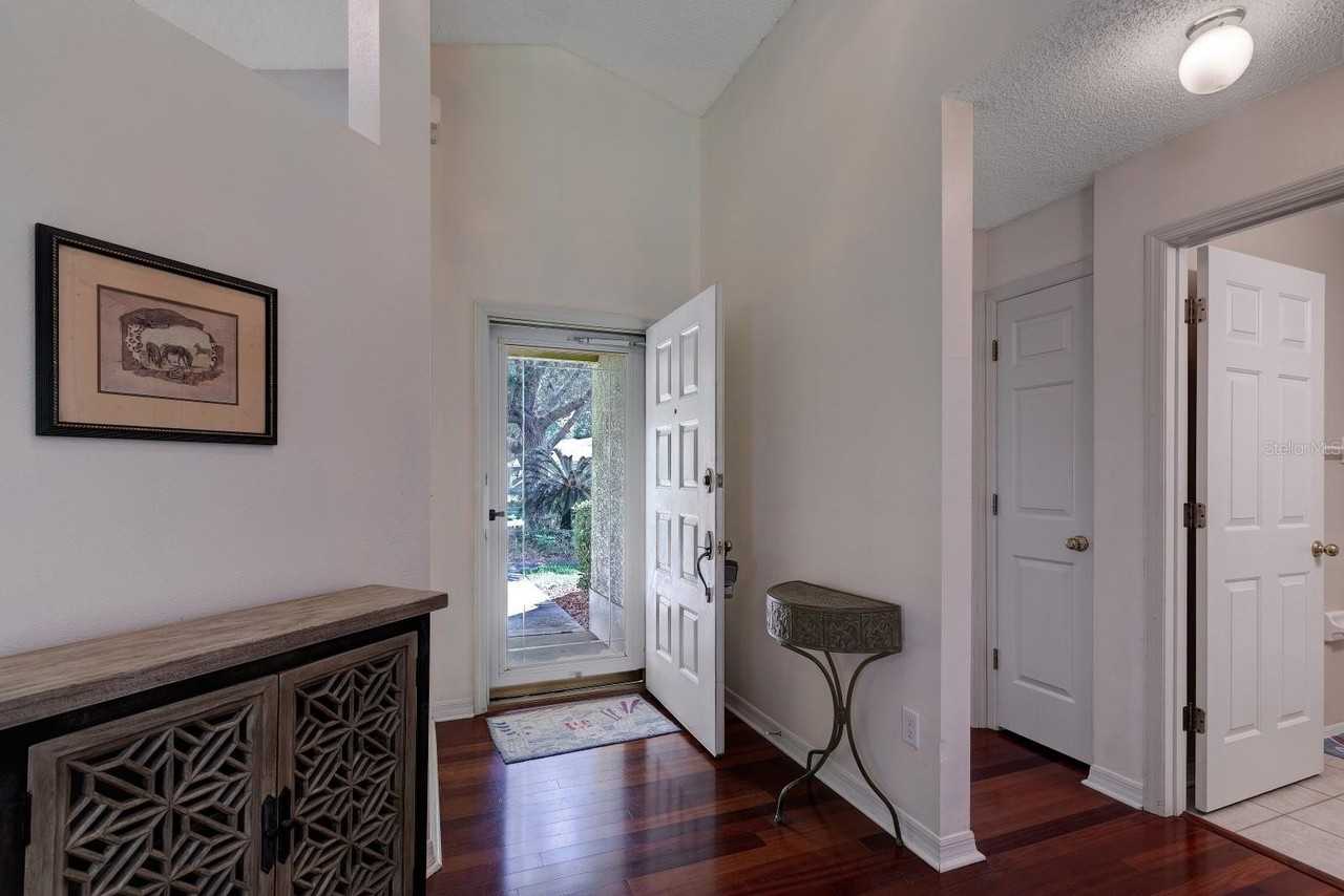 3005 Andover Ct - Photo 5 of 29