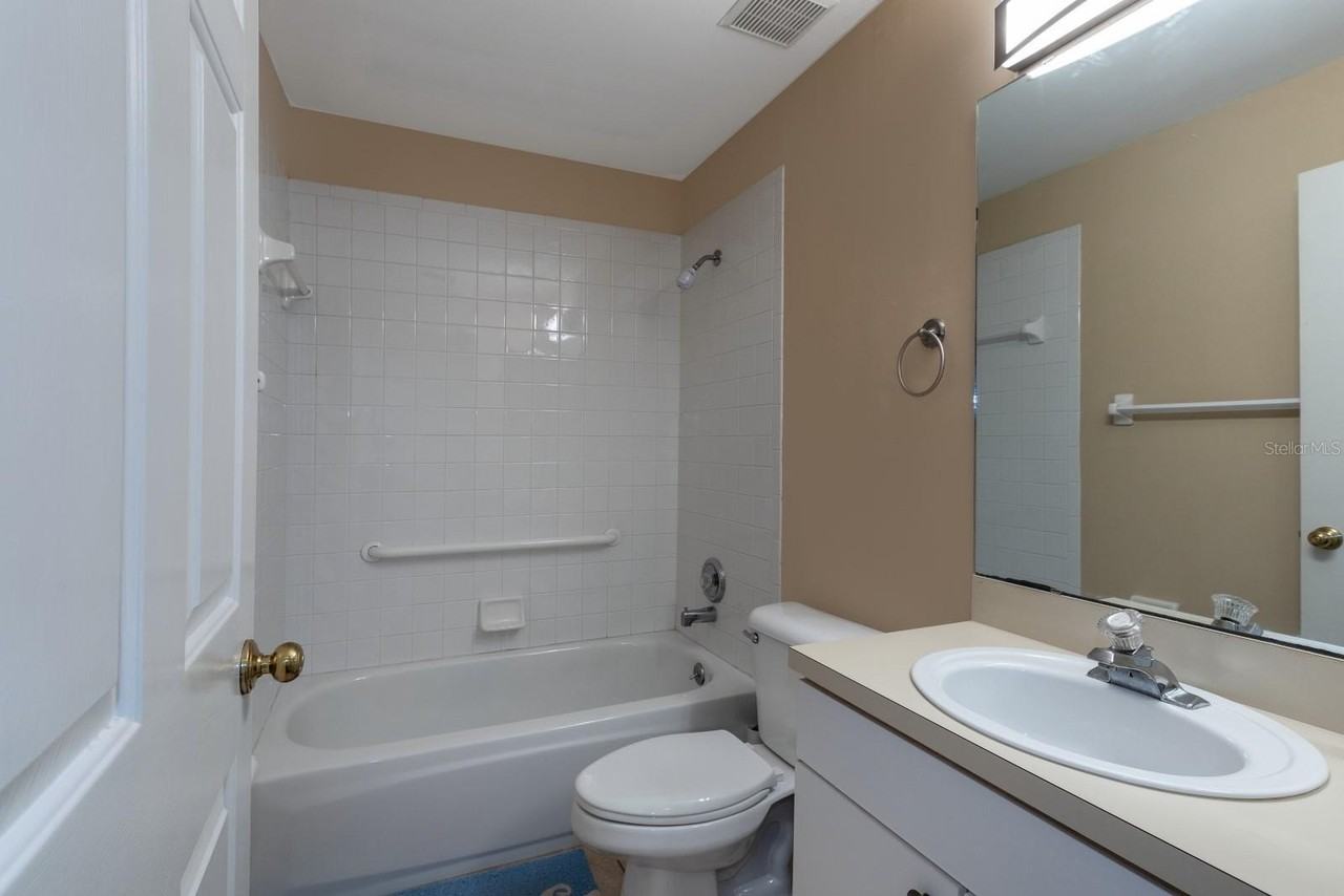 3005 Andover Ct - Photo 7 of 29