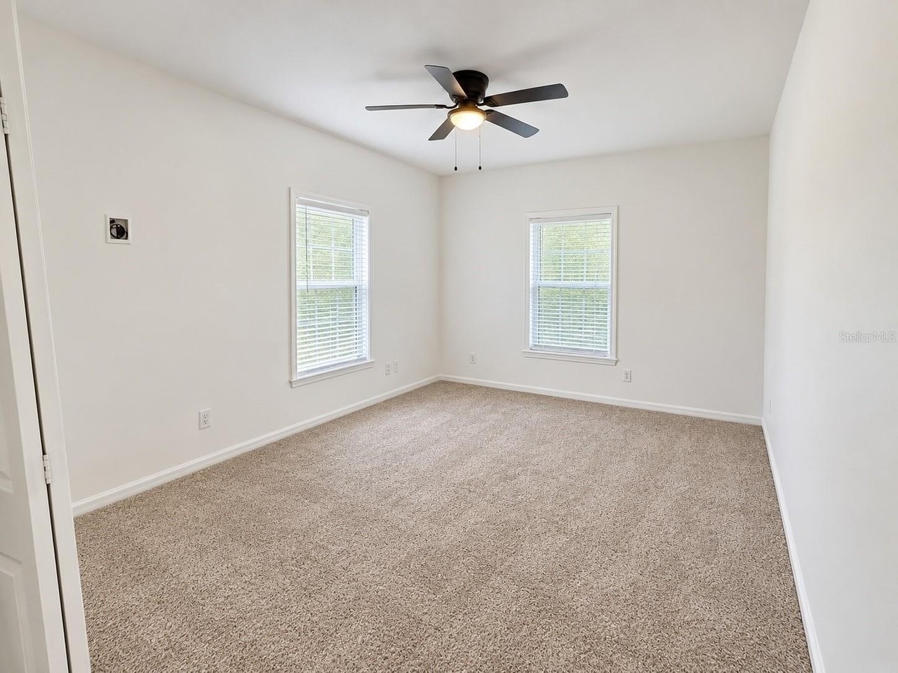 320 S Courtland Ave - Photo 7 of 12