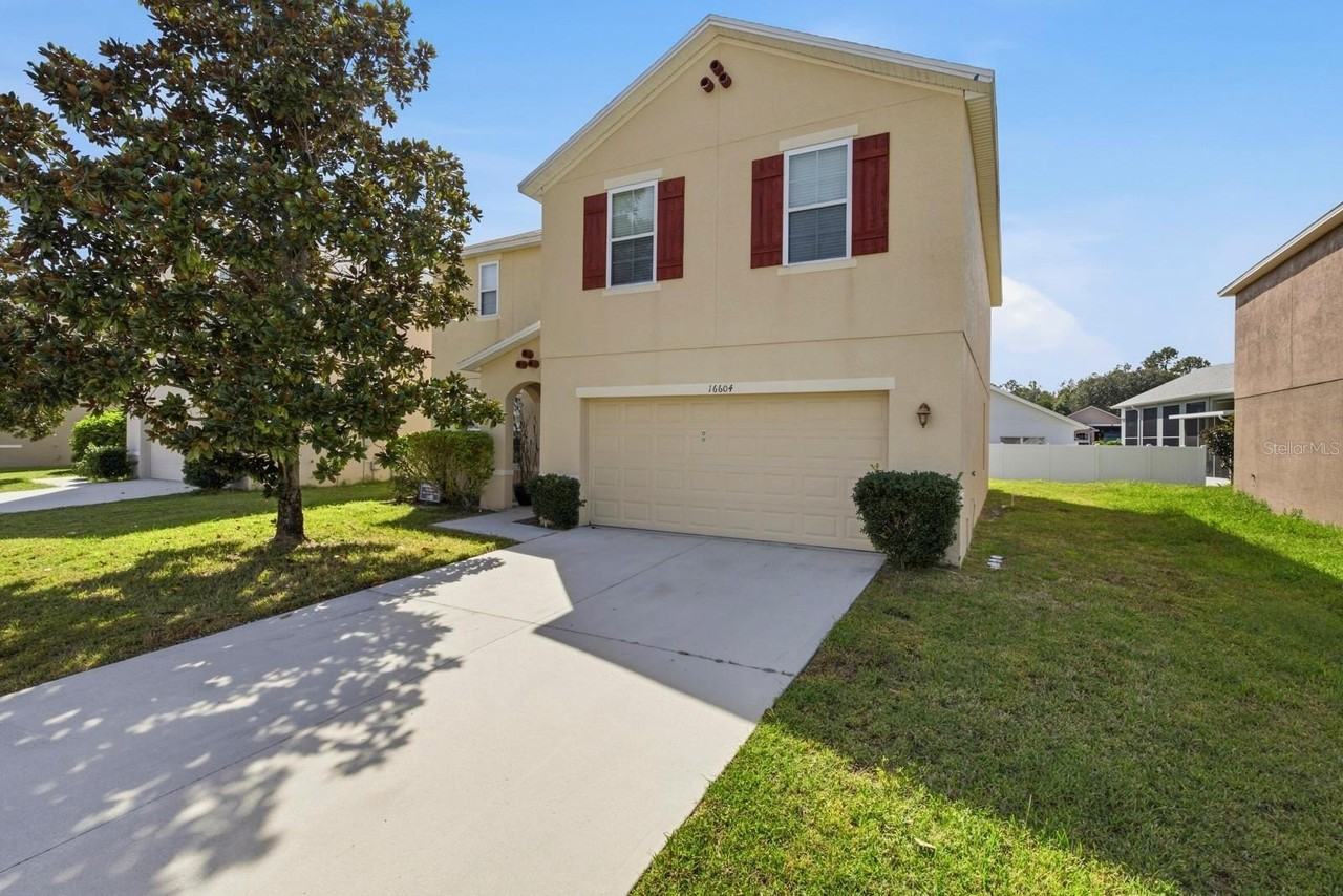 16604 Broadford Ln - Photo 2 of 31