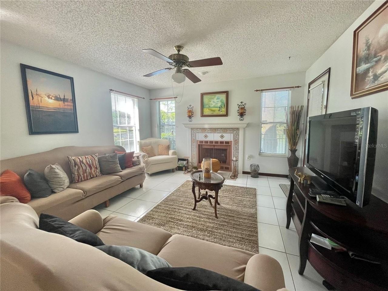 2367 Coach House Blvd #1302 - Photo 5 of 17