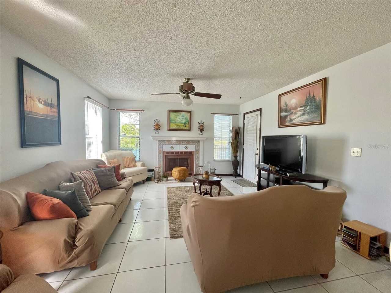 2367 Coach House Blvd #1302 - Photo 6 of 17
