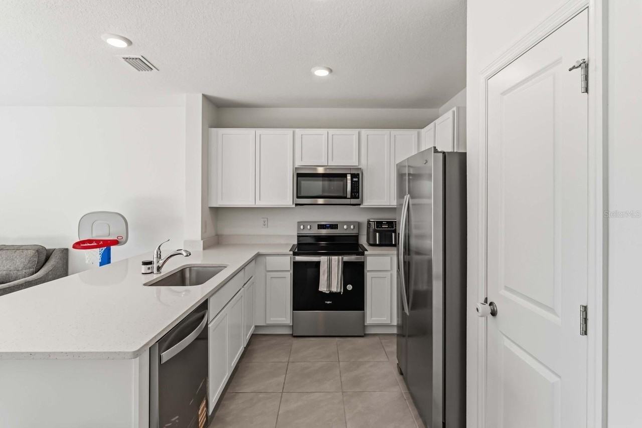 4461 Rachel Falls Dr - Photo 6 of 35