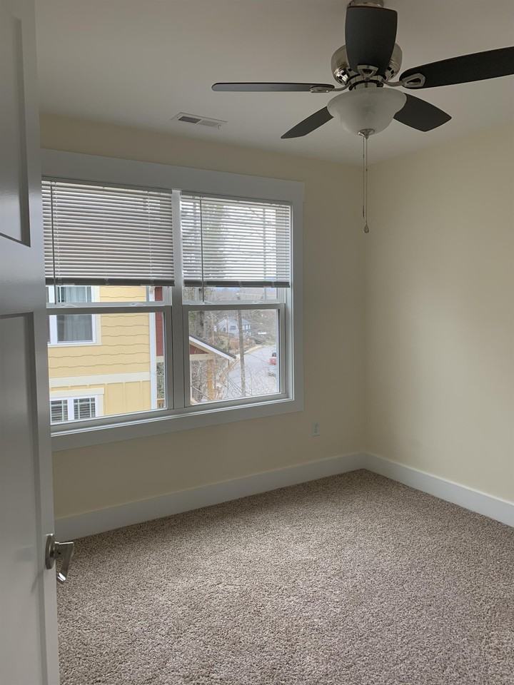 28 Forest Hill Dr #1 - Photo 7 of 15