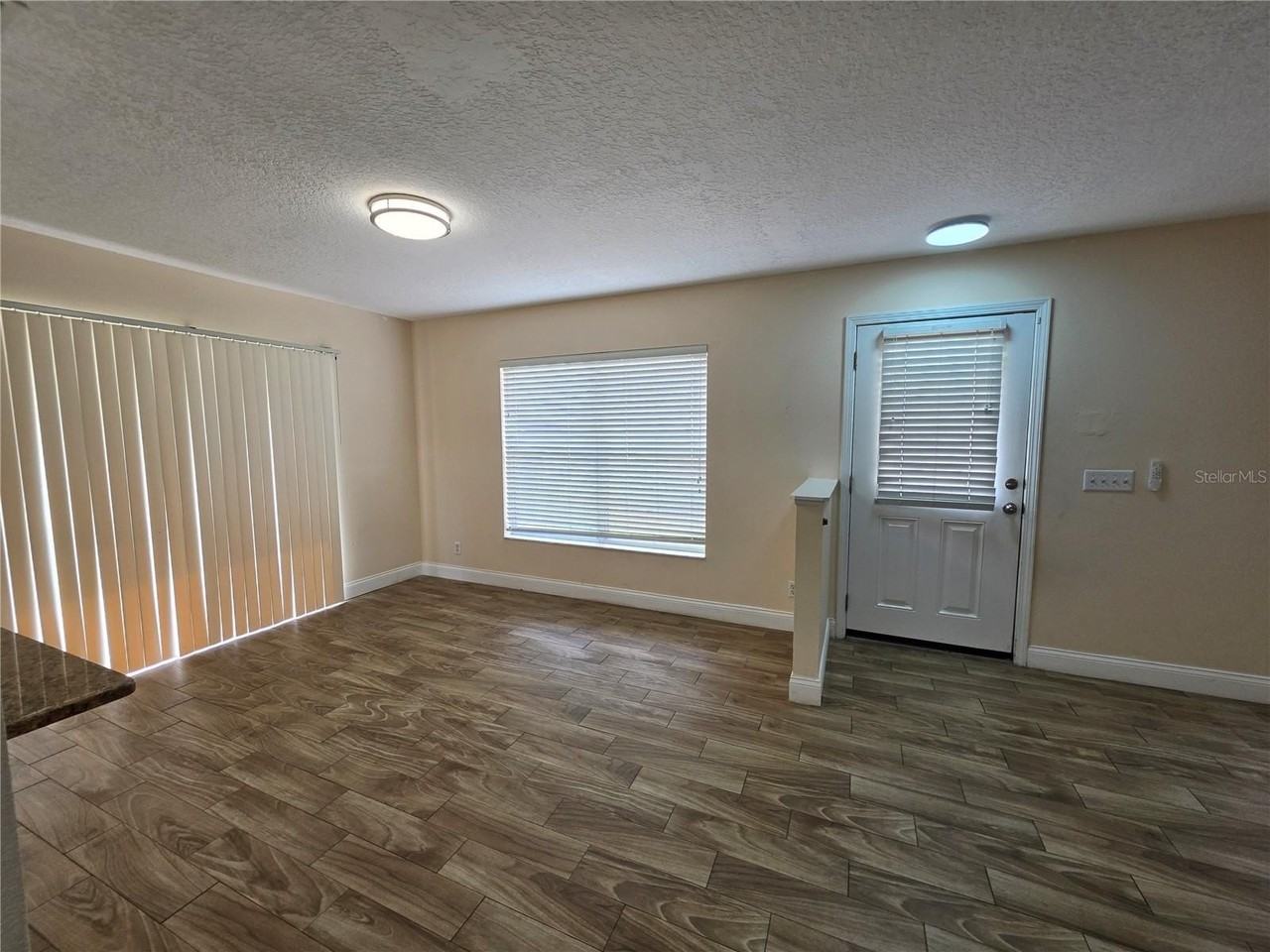 3429 Dragon View Ct - Photo 7 of 24