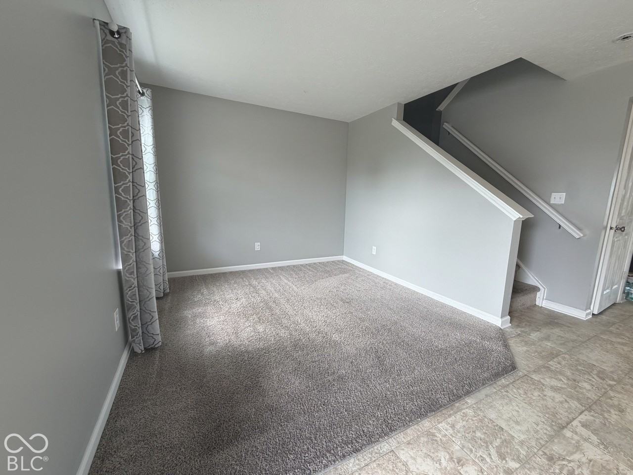 10316 Hunters Crossing Blvd - Photo 6 of 35