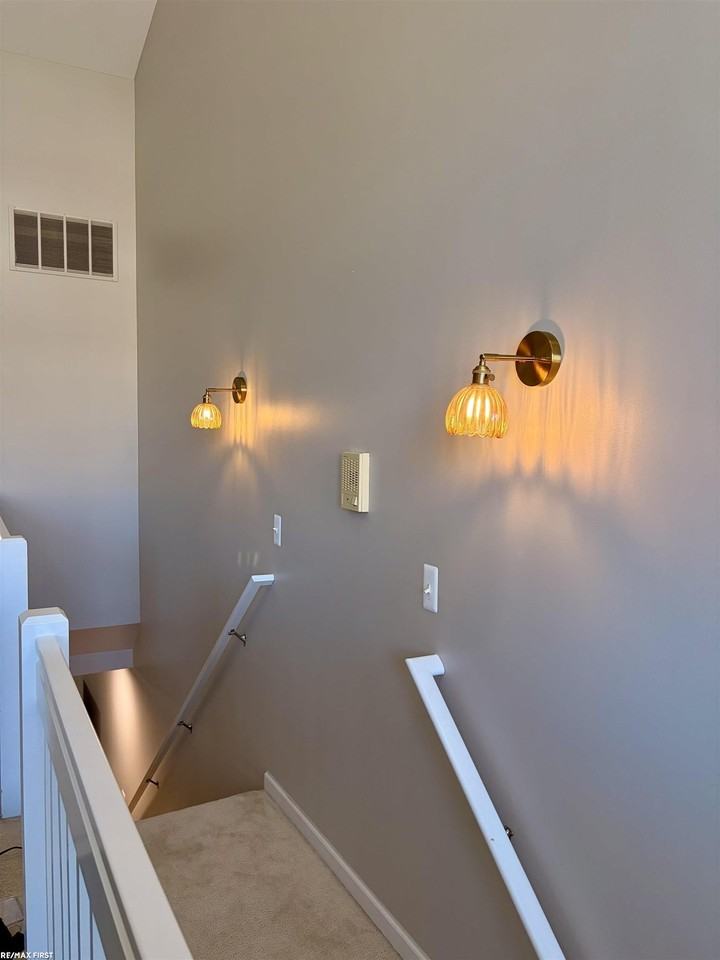 4902 Paladin Dr - Photo 6 of 36