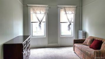 featured image of 8602 89th St #1