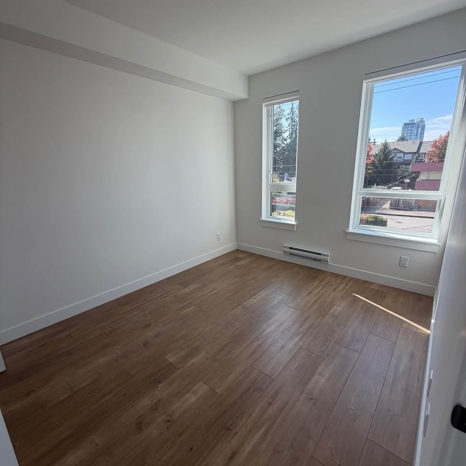 10782 140 Street #310 - Photo 7 of 13