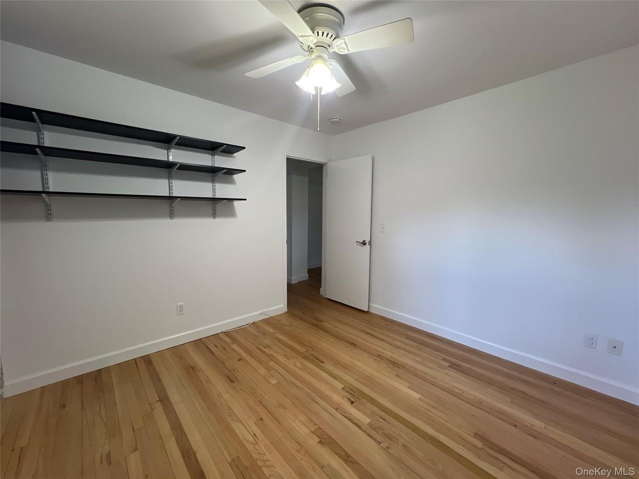 8 Daly Dr - Photo 7 of 38