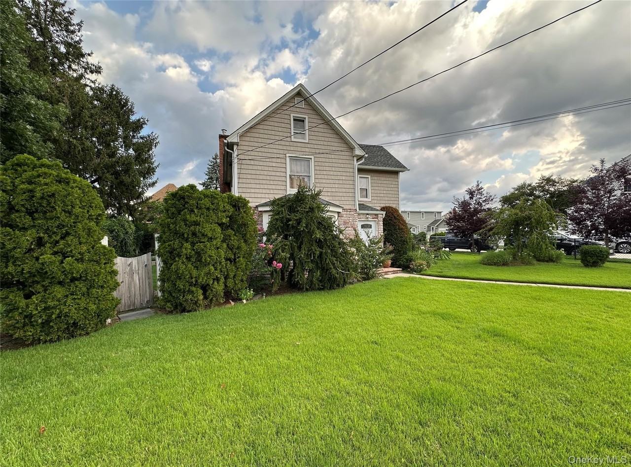 73 Davison Ave #1 - Photo 2 of 19
