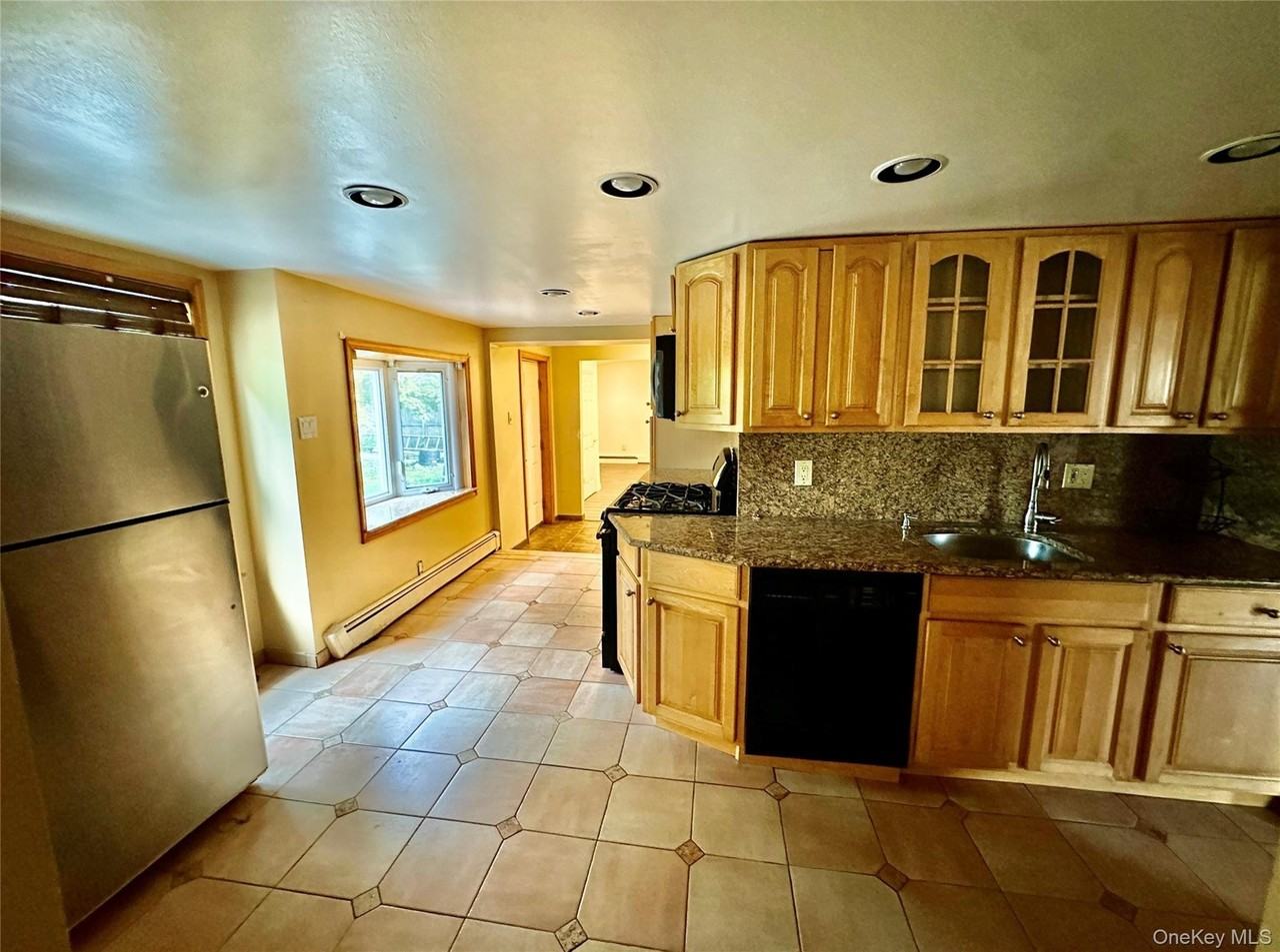 73 Davison Ave #1 - Photo 7 of 19