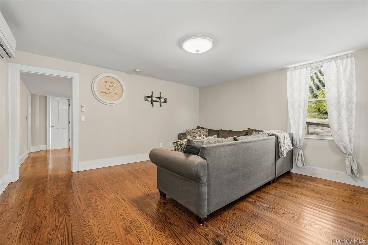 83 Mountain Ave - Photo 6 of 30
