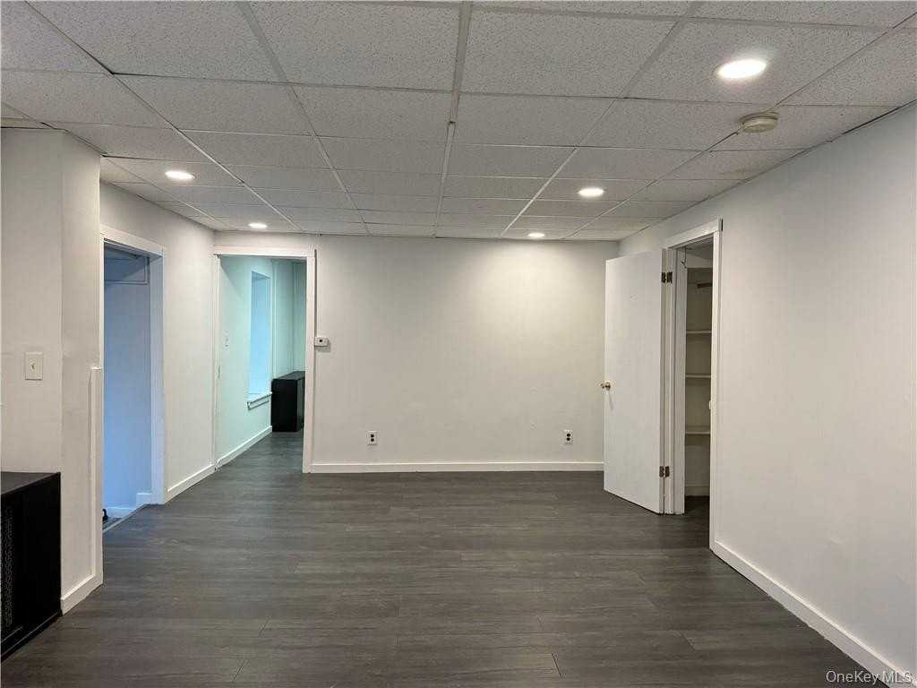 21 Fort Putnam St #1 - Photo 3 of 11