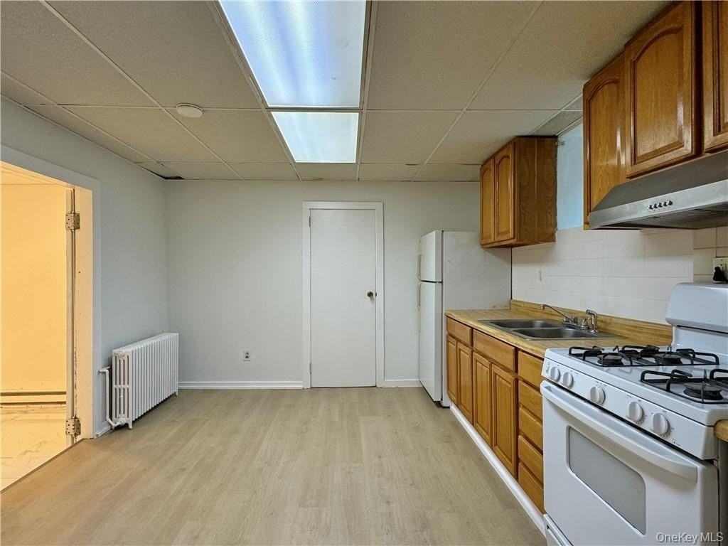 21 Fort Putnam St #1 - Photo 6 of 11